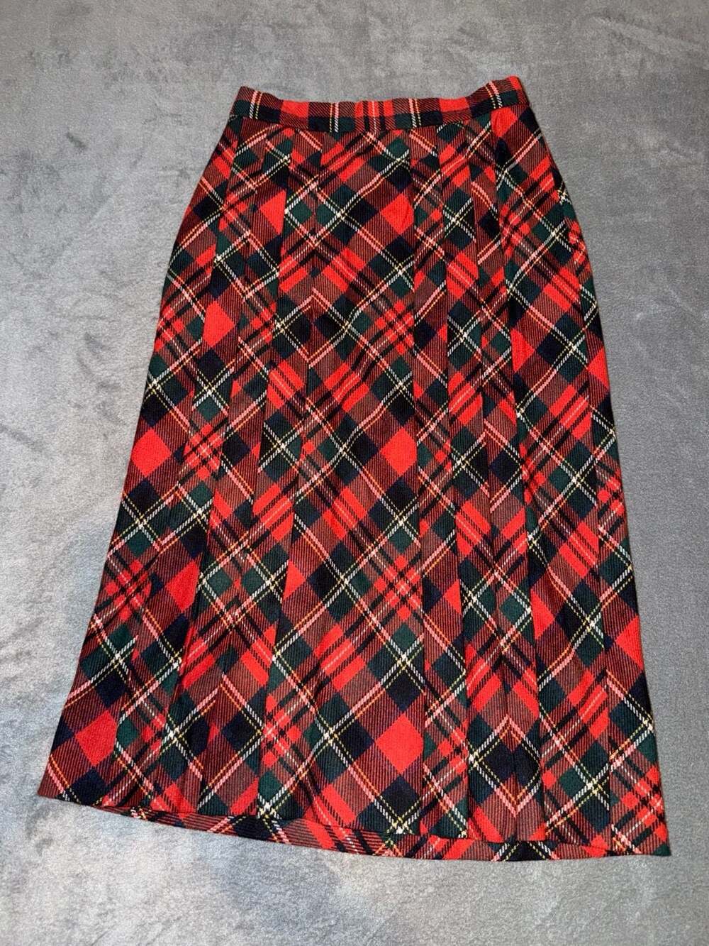 Vintage Classic of Boston Red Tartan Plaid Wool Pleated Midi Skirt Size 5